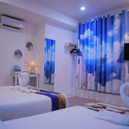 Santorini Hotel Melaka Екстериор снимка